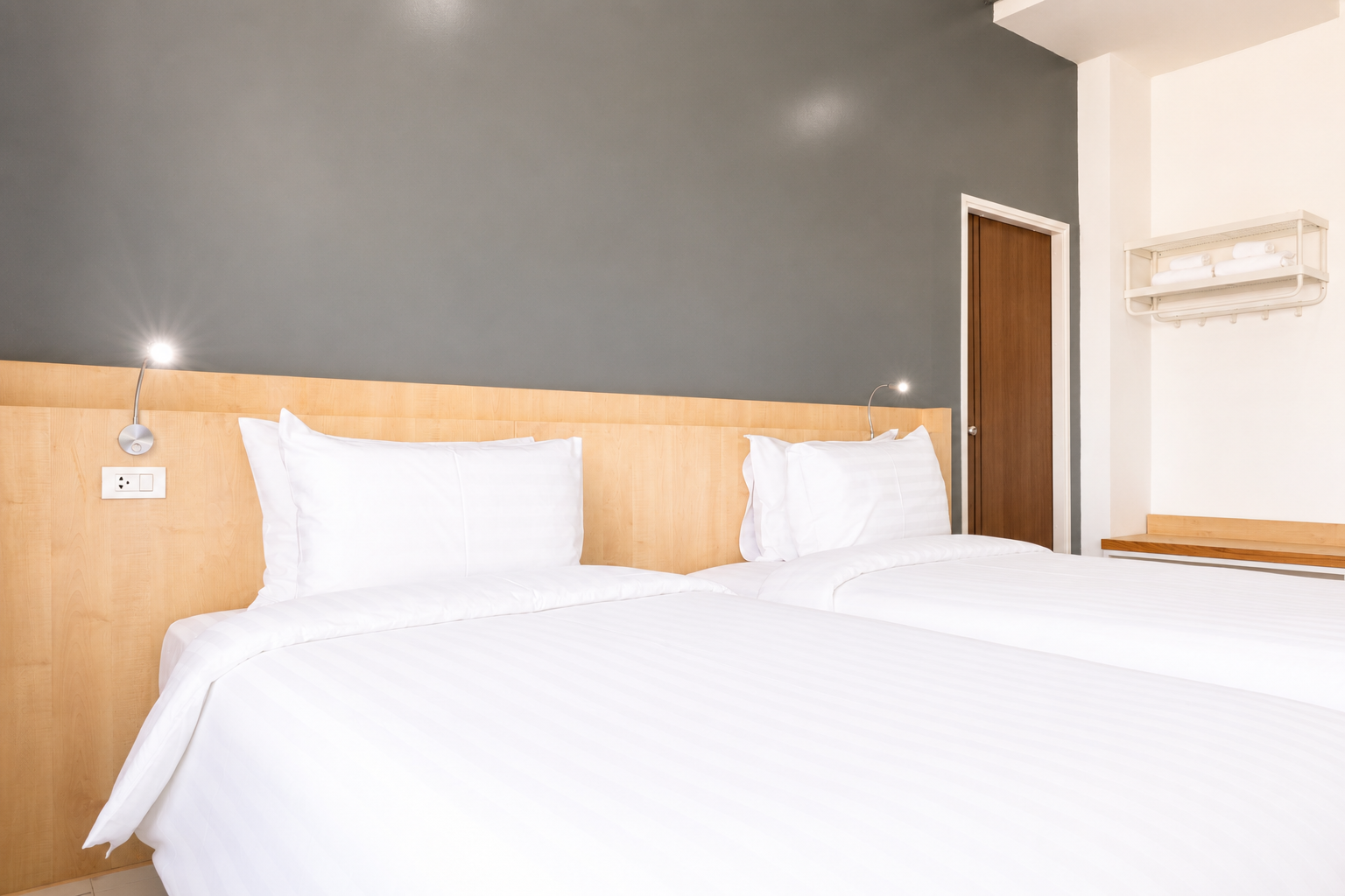 Sharing Twin Room (4)