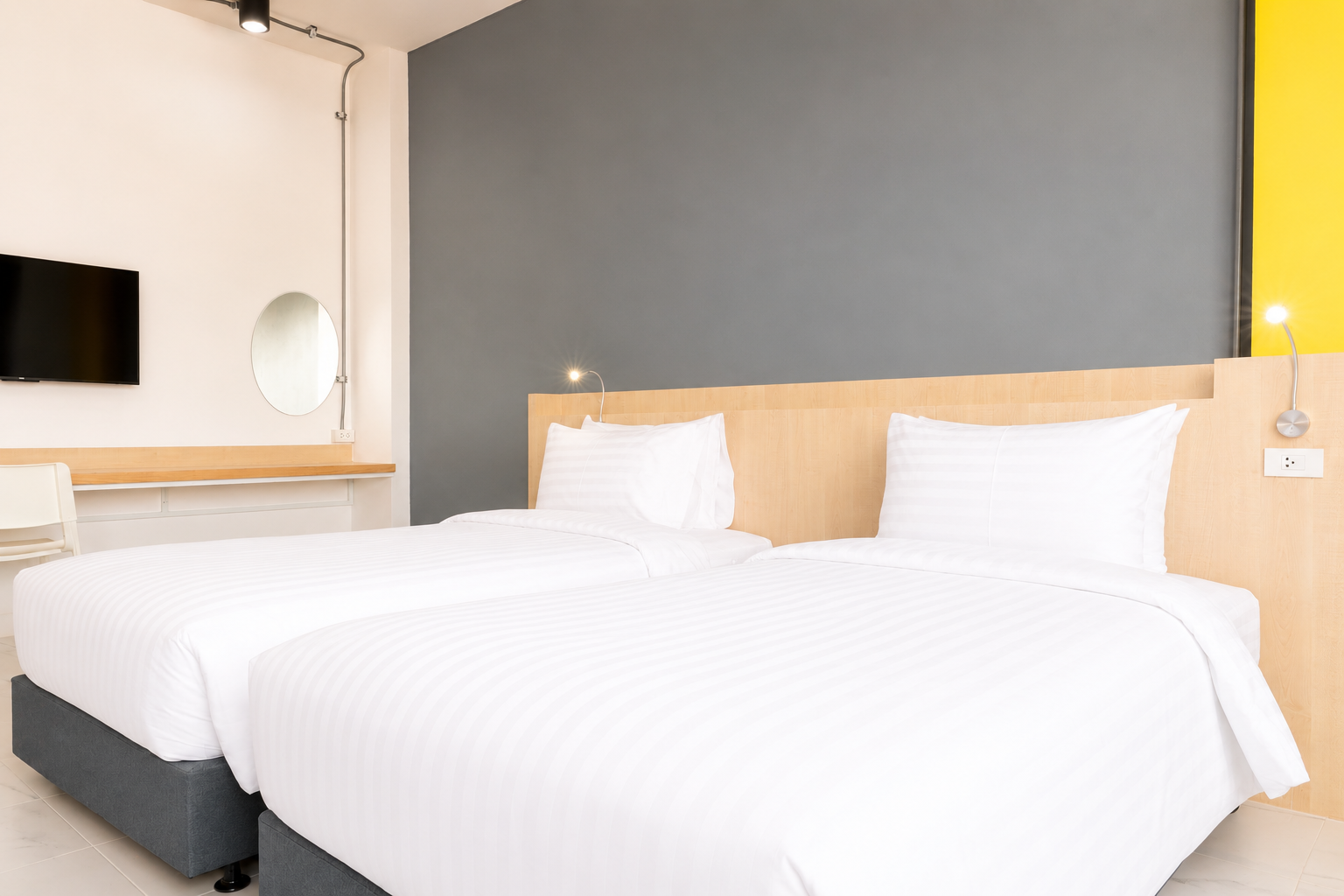 Sharing Twin Room (5)