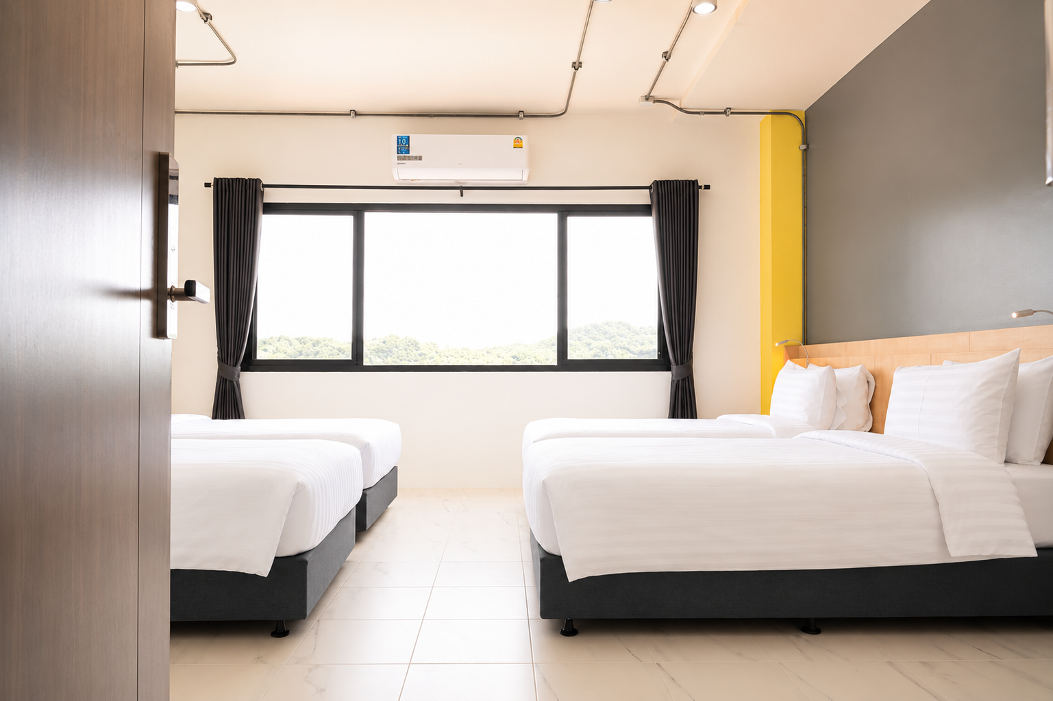 Sharing Twin Room (7)